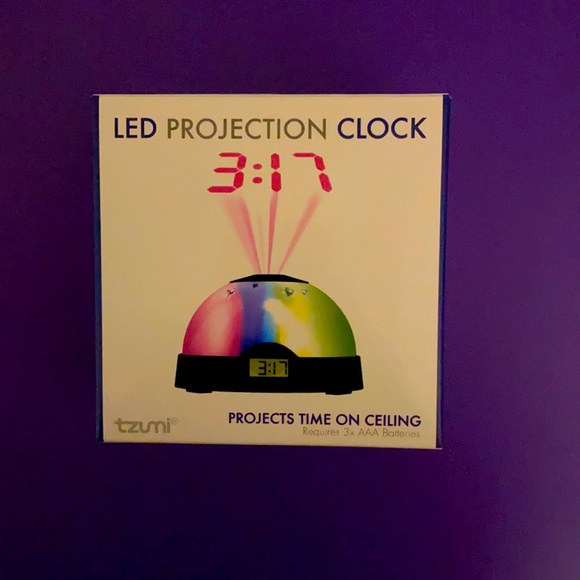 LED projection clock. - Picture 1 of 2